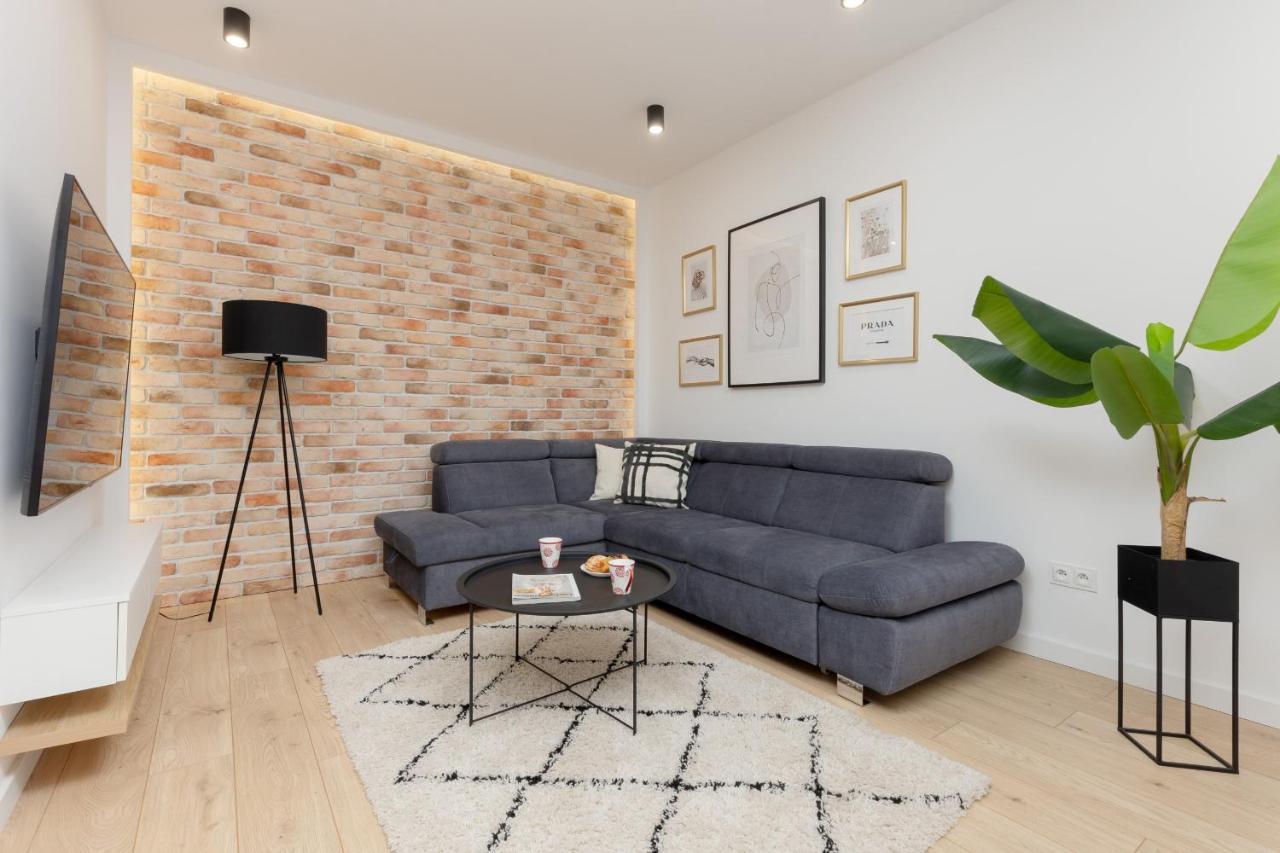Loft Apartment With Parking In Warsaw By Noclegi Renters Eksteriør bilde