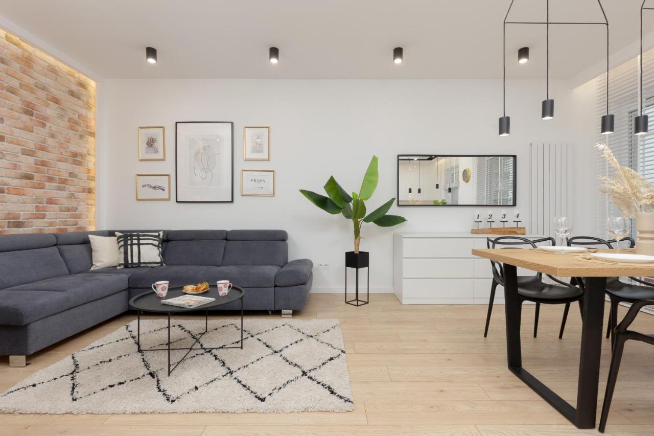Loft Apartment With Parking In Warsaw By Noclegi Renters Eksteriør bilde